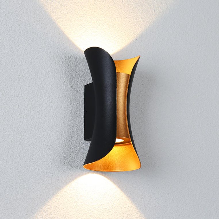 TWILIXO 10 WATT OUTDOOR LADY FIGURE FACADE LIGHT